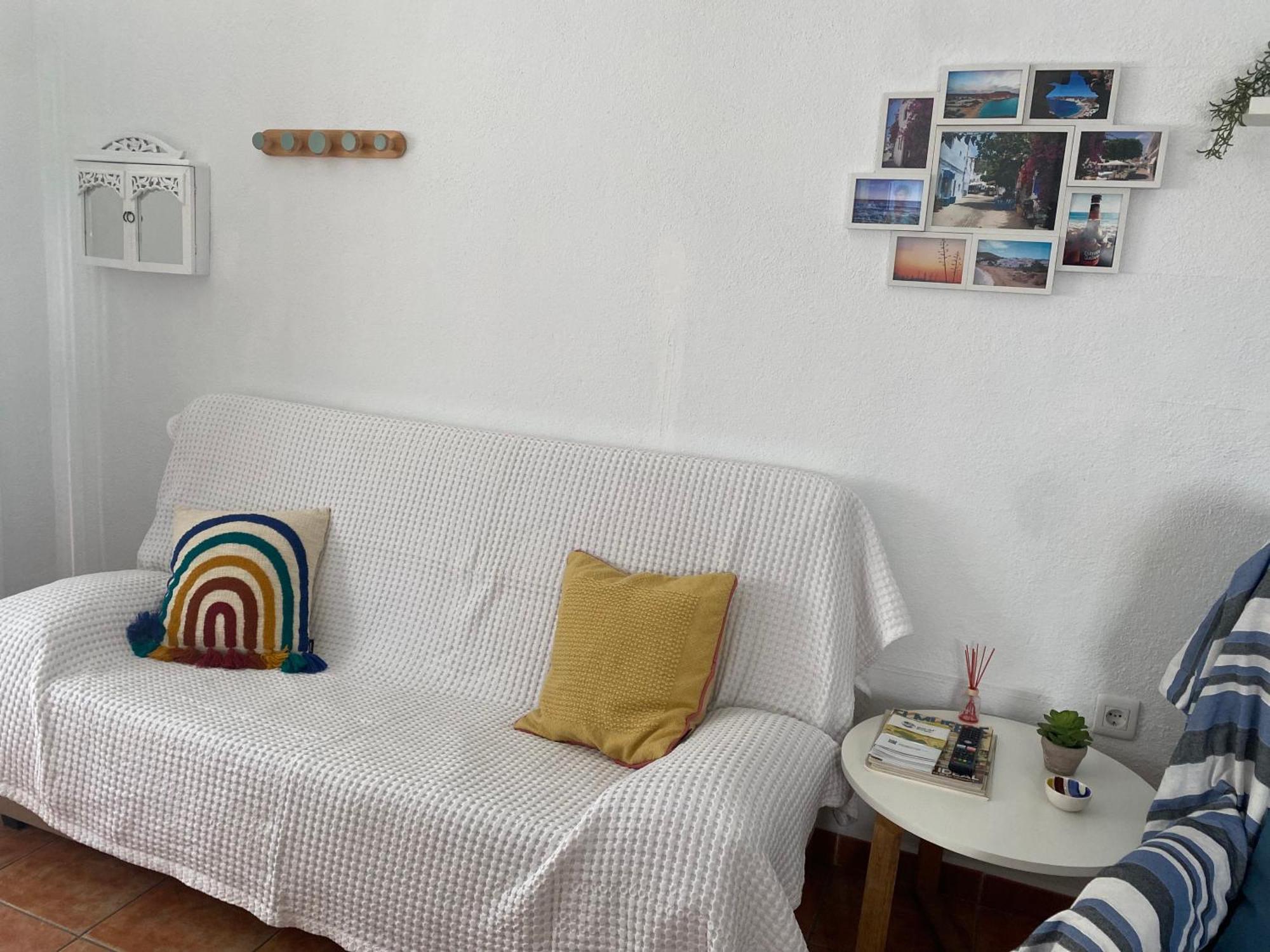 Casa Del Pez Vivienda A Pie De Calle En Agua Amarga A 250 Metros De La Playa Exteriér fotografie